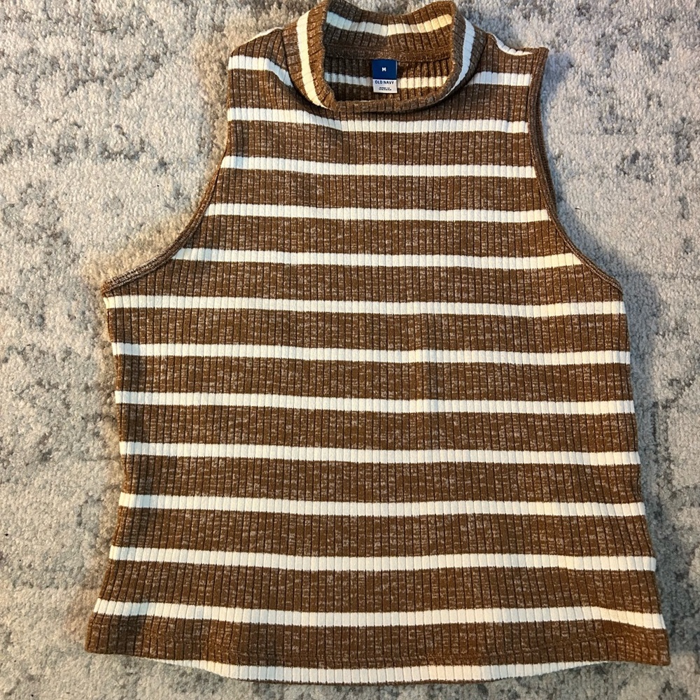 Old Navy Brown and White Ribbed Top